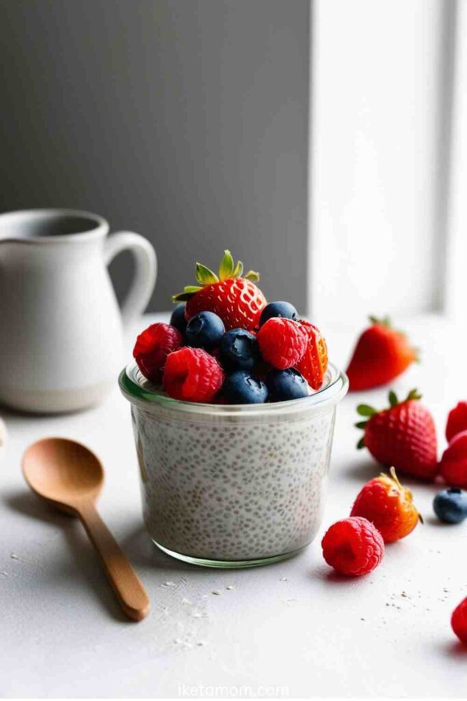 Low Carb Breakfast No Eggs Recipe Chia Seed Pudding with Almond Milk and Berries