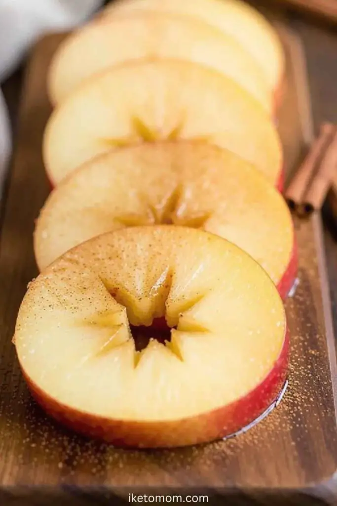 Apple Slices with Cinnamon