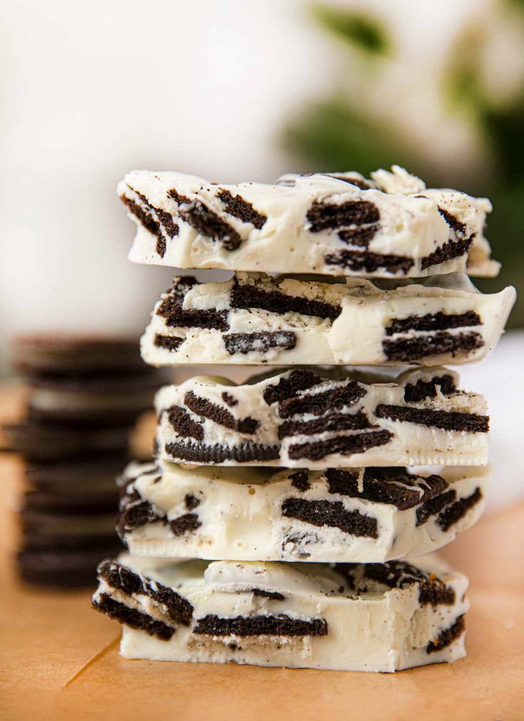 Oreo Cookie Christmas Crack
