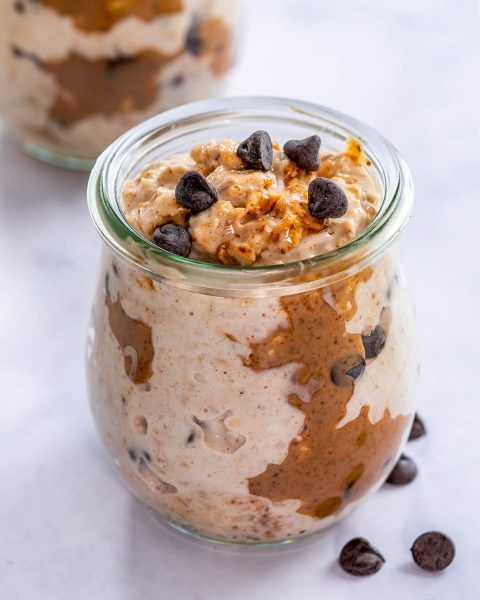 Coffee Choco Chip Overnight Oats