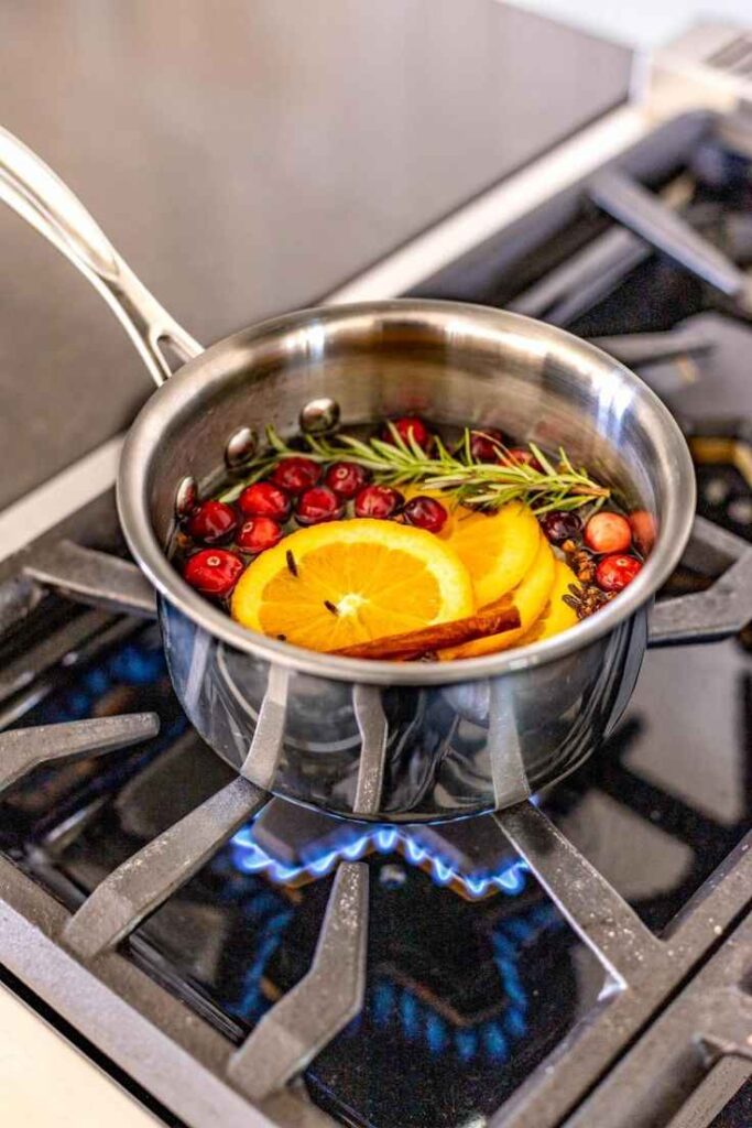 Nutmeg and Vanilla Simmer Pot