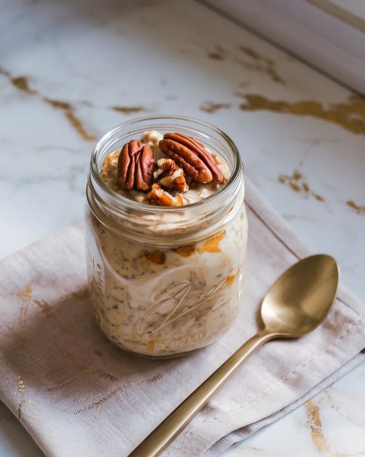 Maple Pecan Overnight Oats