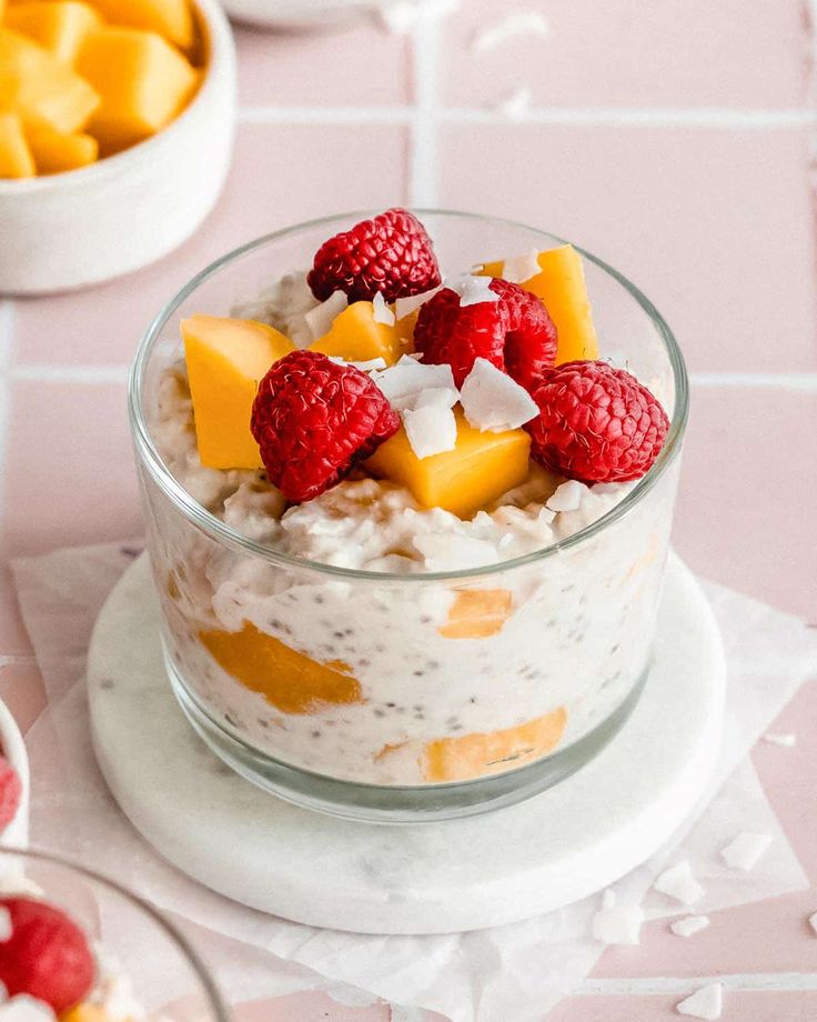 Coconut Peach Overnight Oats