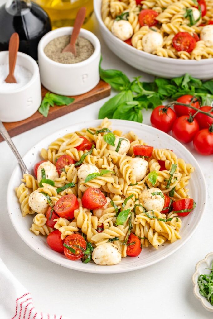 Caprese Pasta Lunch Box