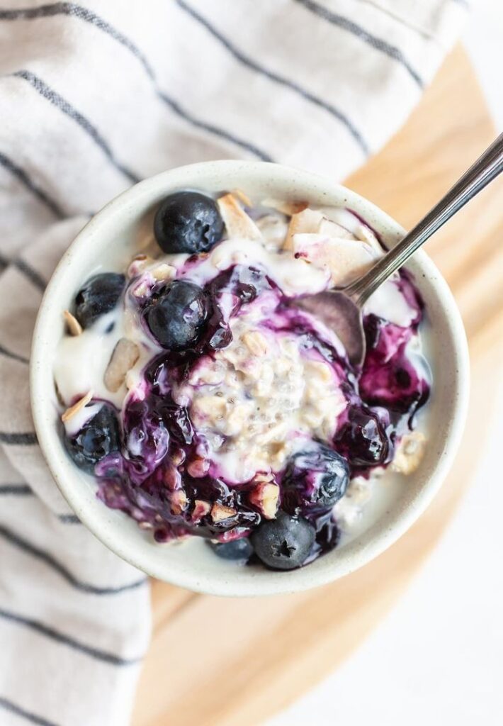 Blueberry Almond Overnight Oats